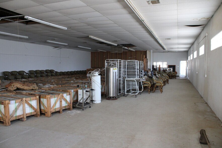 More Photos Of 11401 Naco Perrin Blvd, San Antonio Unknown For Lease