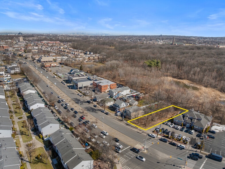 More Photos Of 0 Richmond Ave, Staten Island Land For Sale