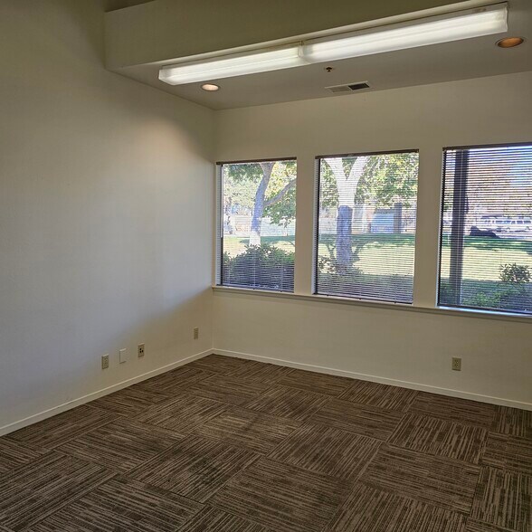 More Photos Of 4450 Capitola Rd, Capitola Office For Lease