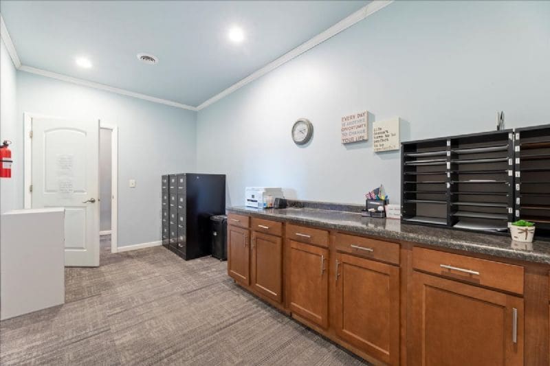 More Photos Of 523 W Sheridan Ave, Shenandoah Loft Creative Space For Sale