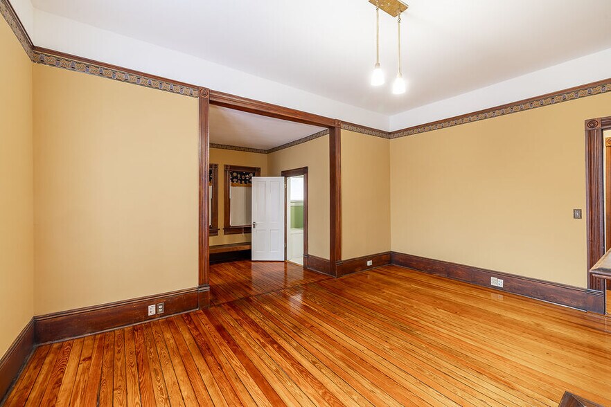 More Photos Of 892 Prince Ave, Athens Medical For Lease