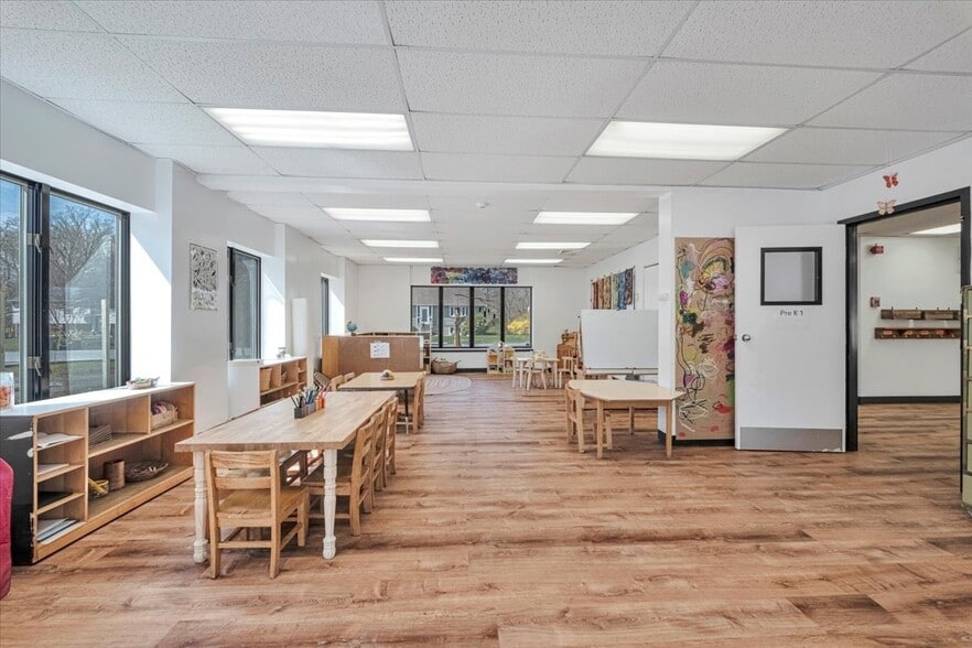 More Photos Of 4 Glenna Dr, Carmel Specialty For Sale