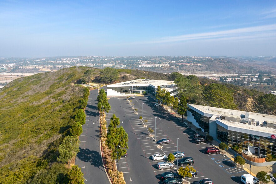 More Photos Of 11095 Torreyana Rd, San Diego Research And Development For Lease