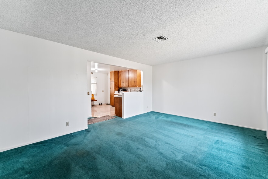 More Photos Of 645 Giano Ave, La Puente Warehouse For Sale