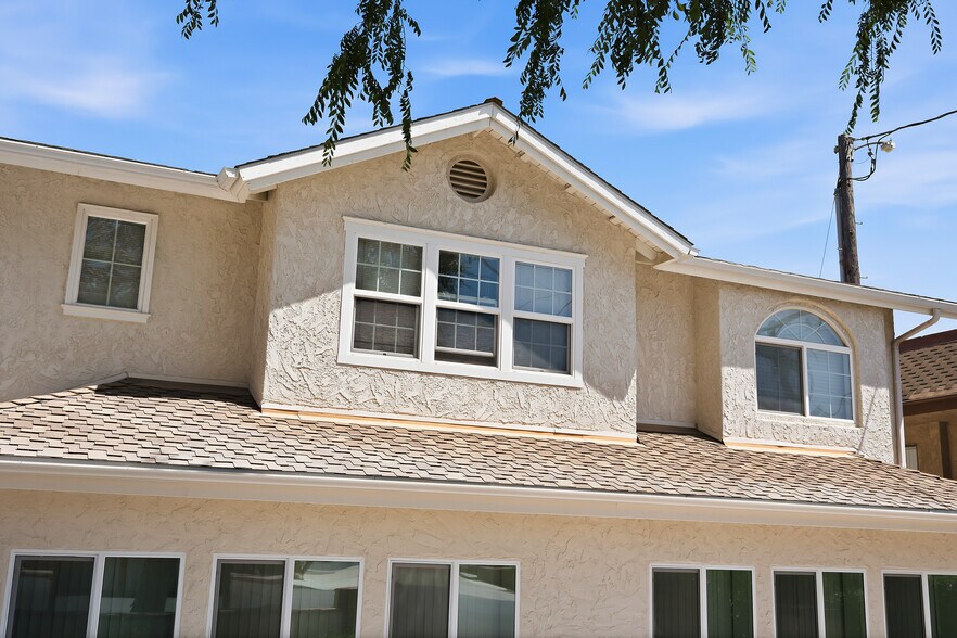 More Photos Of 5302-5304 Colodny Dr, Agoura Hills Apartments For Sale