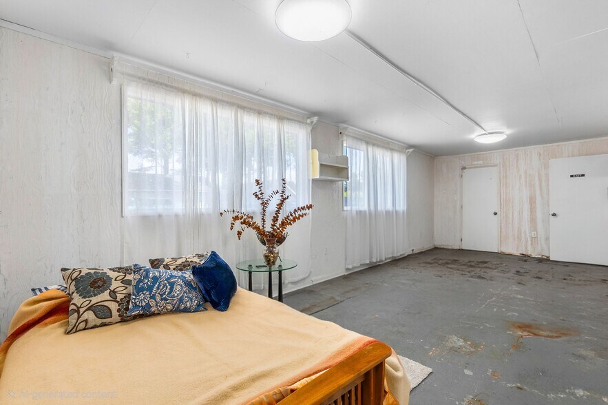 More Photos Of 402 Montesano St, Westport Flex For Sale