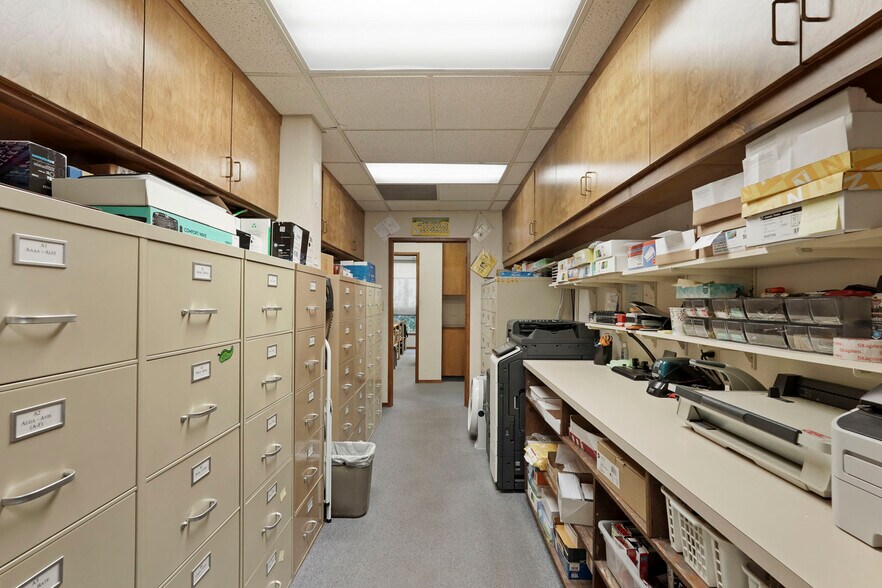 More Photos Of 1820 W Kettleman Ln, Lodi Office For Sale
