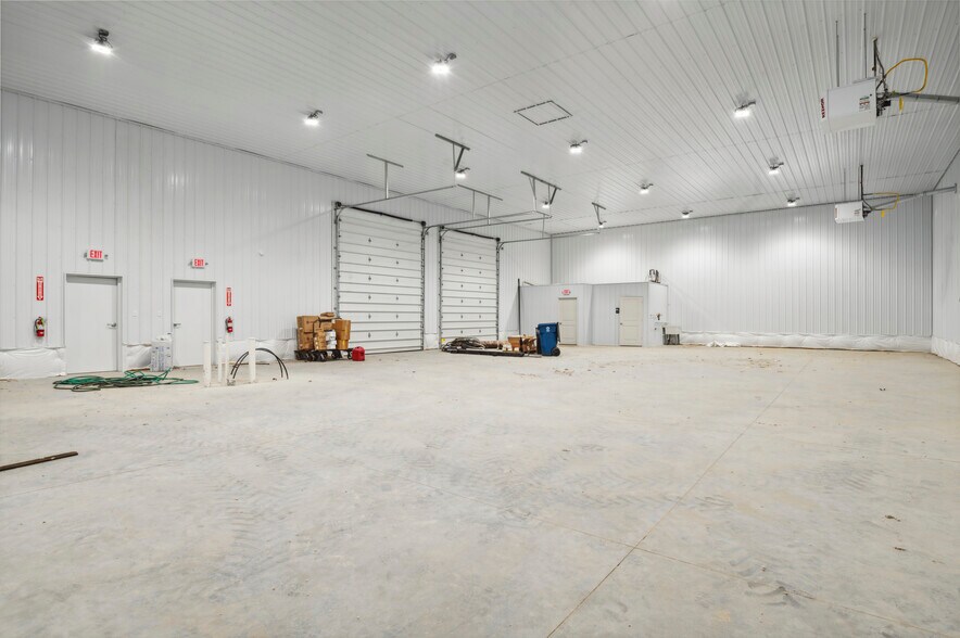 More Photos Of 1600 Porter Rd, Bear Distribution For Lease