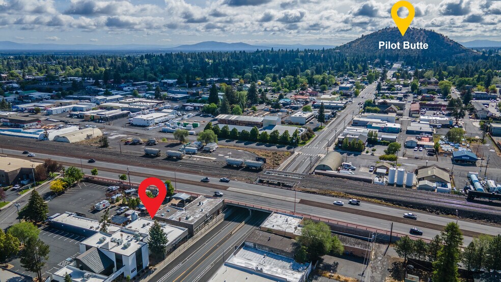 More Photos Of 20 NW Greenwood Ave, Bend Loft Creative Space For Sale