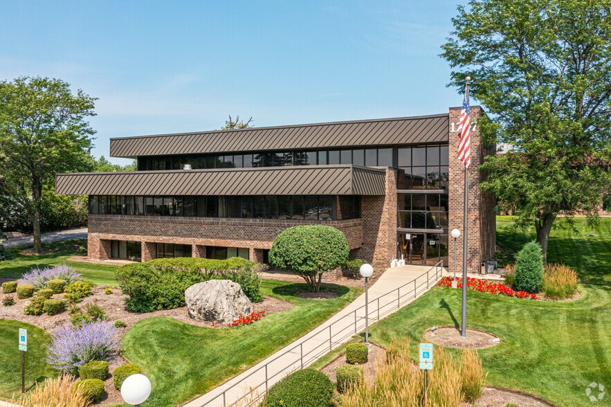 More Photos Of 1245-1247 Milwaukee Ave, Glenview Office For Lease