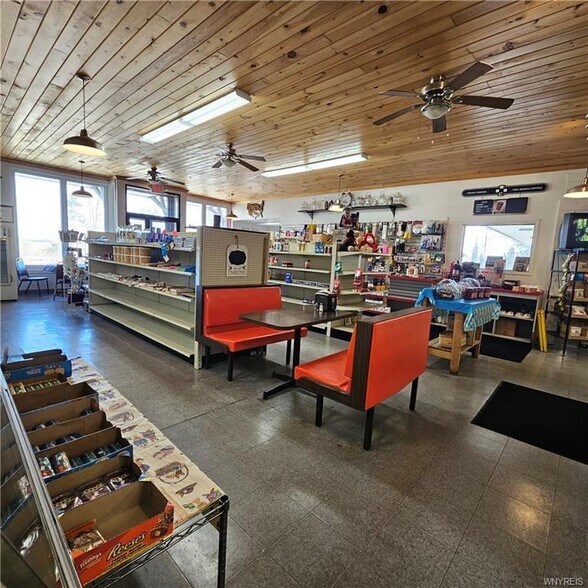 More Photos Of 10204 Roosevelt Hwy, Lyndonville General Retail For Sale