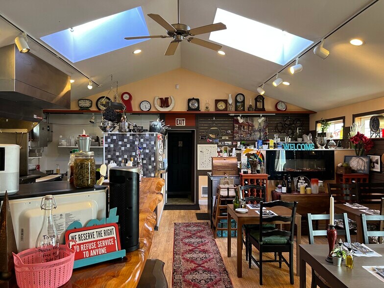 More Photos Of 1311 Bay Ave, Ocean Park General Retail For Sale