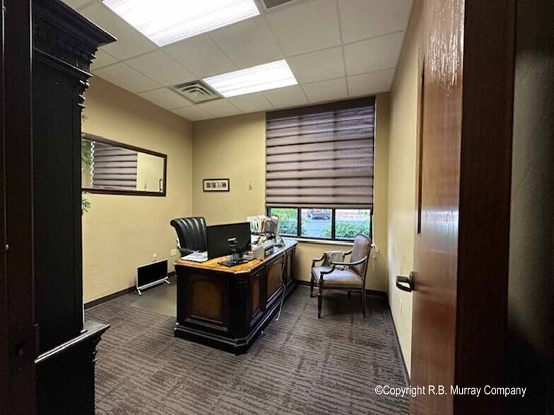 More Photos Of 3250 S Delaware Ave, Springfield Medical For Sale