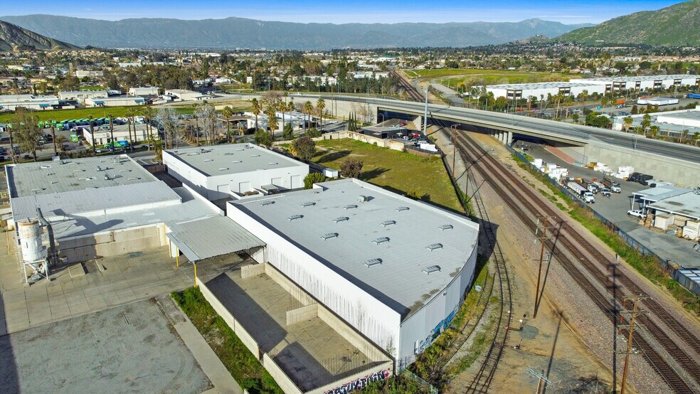 More Photos Of 1350 Citrus St, Riverside Manufacturing For Sale