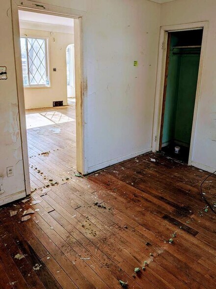 More Photos Of 6681 6 Mile Rd, Northville Multifamily For Sale