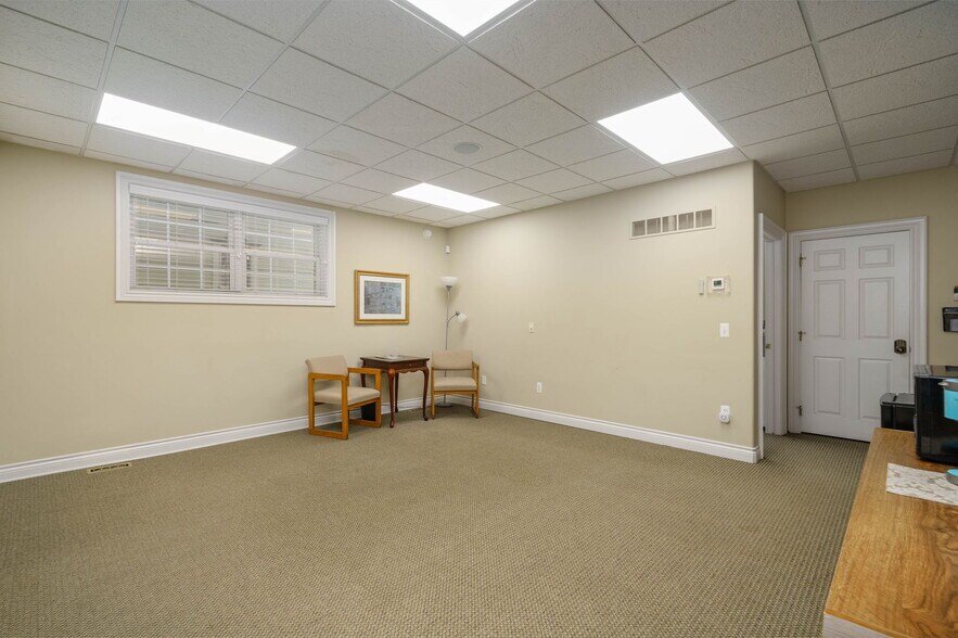 More Photos Of 206 E Liberty St, Milford Office For Sale