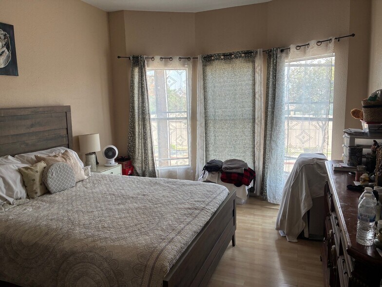 More Photos Of 3006-3012 W Pico Blvd, Los Angeles Storefront Retail Office For Sale