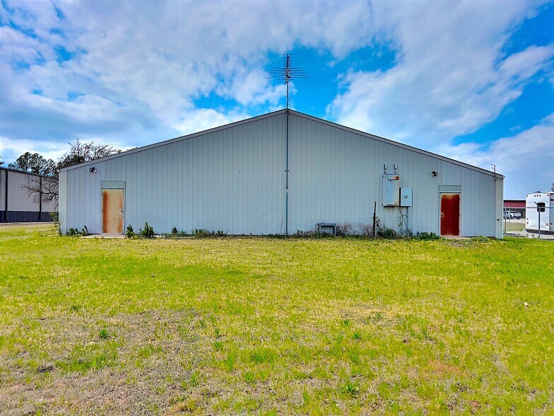 More Photos Of 1400 Lera, Weatherford Medical For Sale