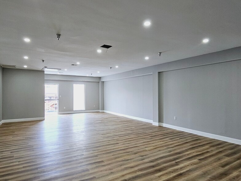 More Photos Of 10176 Baltimore National Pike, Ellicott City Office For Sale