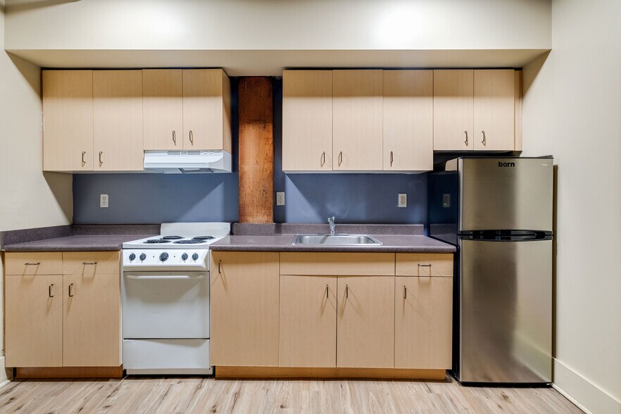 More Photos Of 212-216 Alaskan Way S, Seattle Apartments For Sale