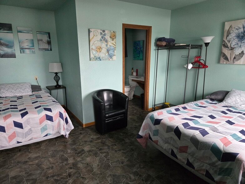 More Photos Of 300 Highway 7, Clara City Hotel For Sale