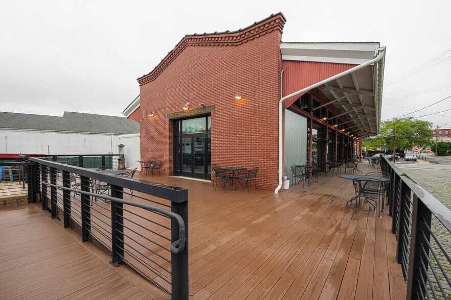 More Photos Of 425 Bridge St, Phoenixville Freestanding For Sale