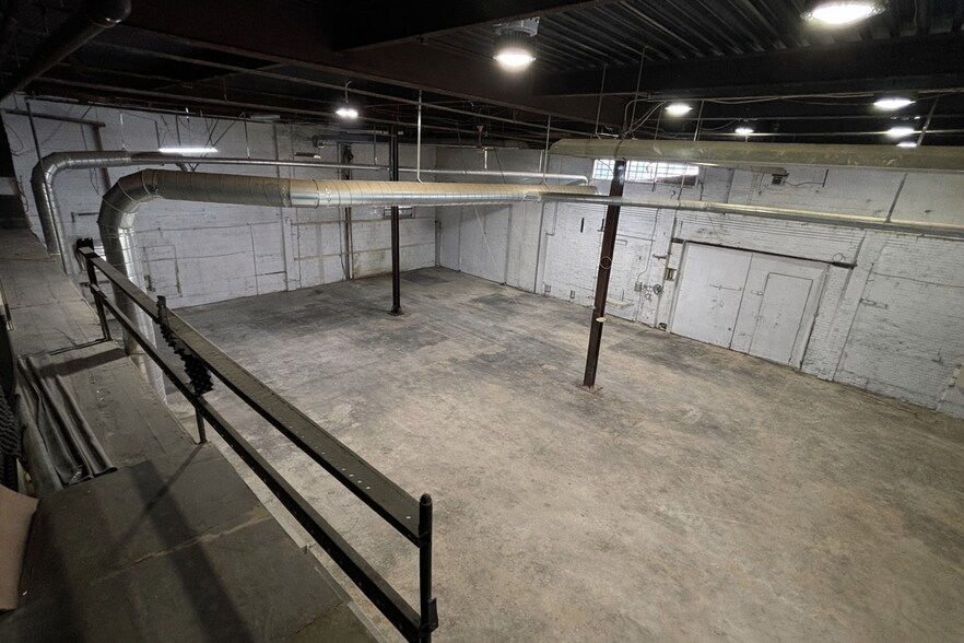 More Photos Of 48 Prospect St, Newmarket Warehouse For Sale