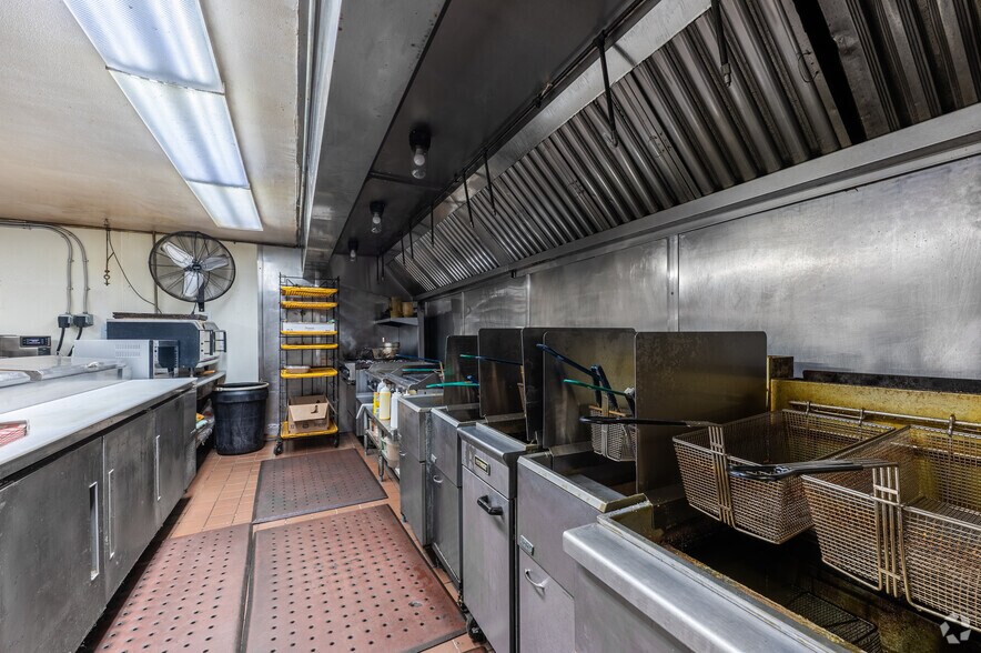 More Photos Of 30 12th St, Wellsburg Restaurant For Sale