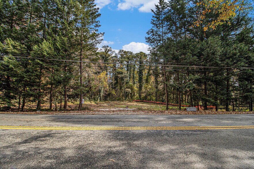 More Photos Of 883 Mountain View Dr, Stone Mountain Land For Sale