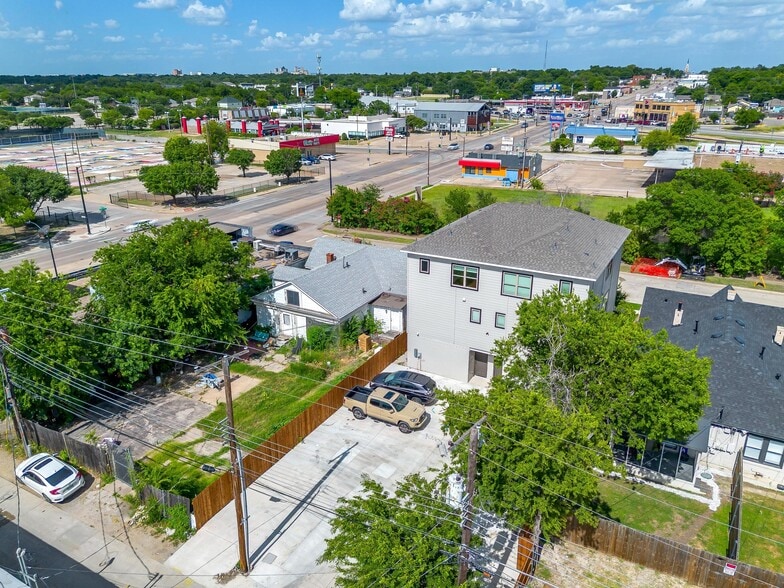 More Photos Of 3108 Frazier Ave, Fort Worth Multifamily For Sale