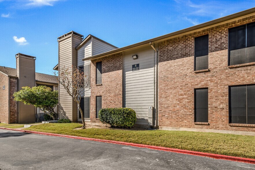 More Photos Of 35 2nd Ave E, Halliday Apartments For Sale