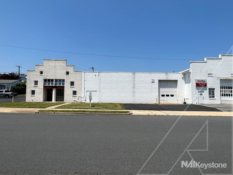 More Photos Of 1009 Brooke Blvd, Reading Auto Repair For Sale