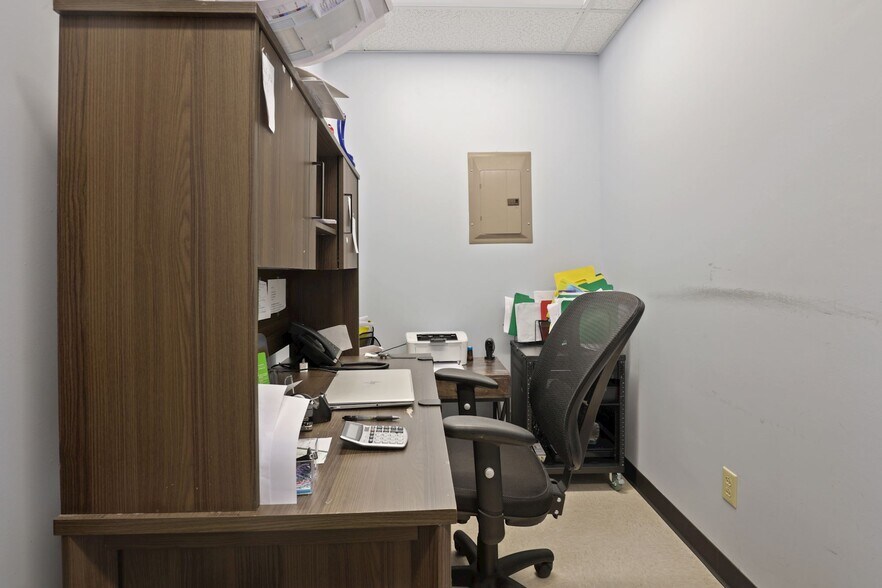 More Photos Of 794-799 Franklin Ave, Franklin Lakes General Retail For Sale