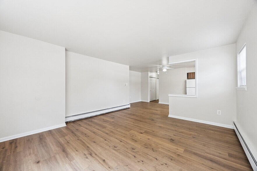 More Photos Of 17 E Maple Ave, Merchantville Apartments For Sale