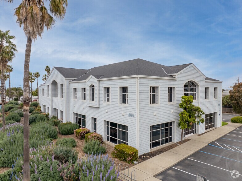 More Photos Of 400 Seaport Ct, Redwood City Medical For Lease