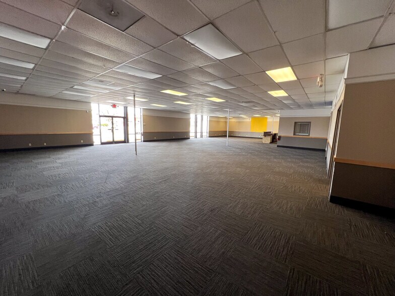 More Photos Of 2177-2181 W Broad St, Athens Freestanding For Lease