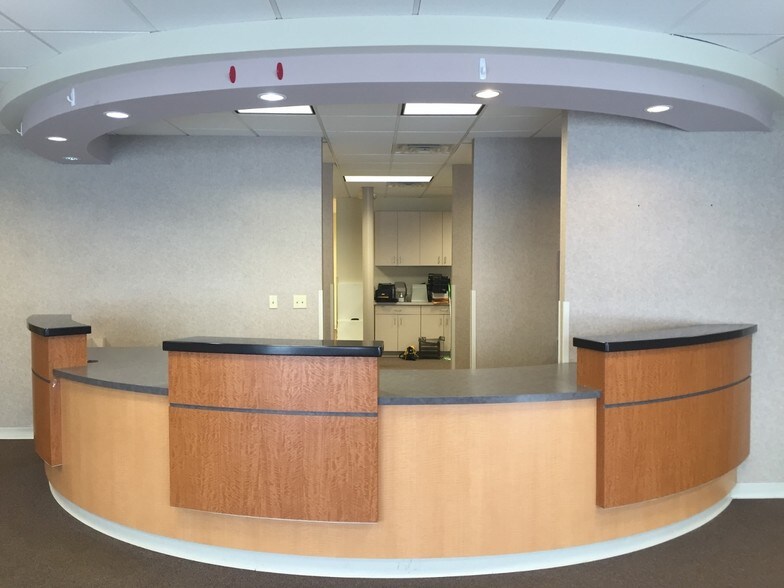 More Photos Of 7421 Highway N, Dardenne Prairie General Retail For Lease