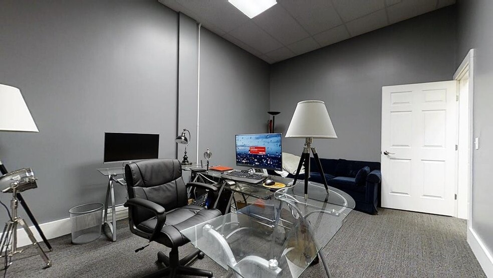 More Photos Of 29 E Market St, Corning Office Residential For Lease