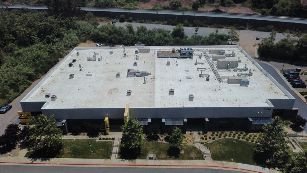 More Photos Of 10110 Sorrento Valley Rd, San Diego Research And Development For Lease