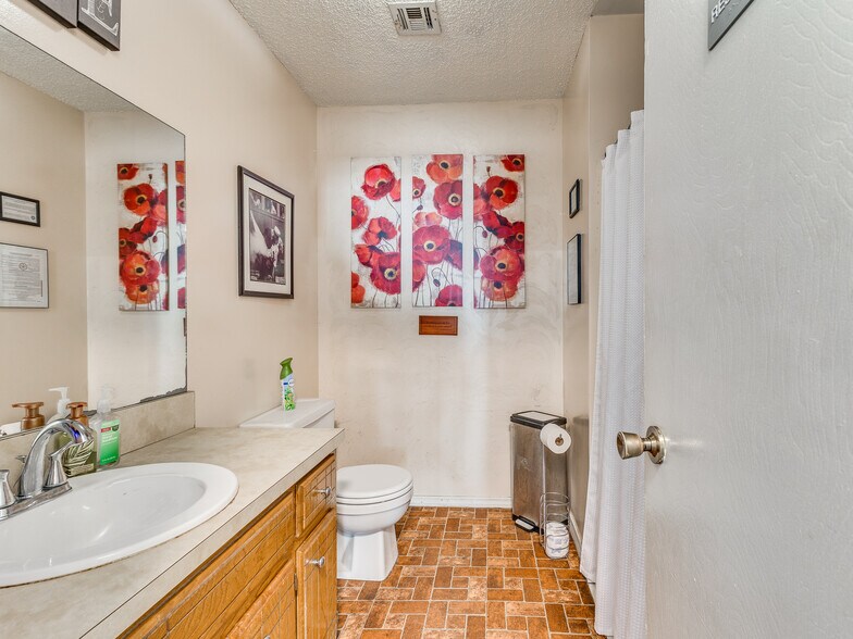 More Photos Of 305 S Chickasaw Ave, Claremore Daycare Center For Sale