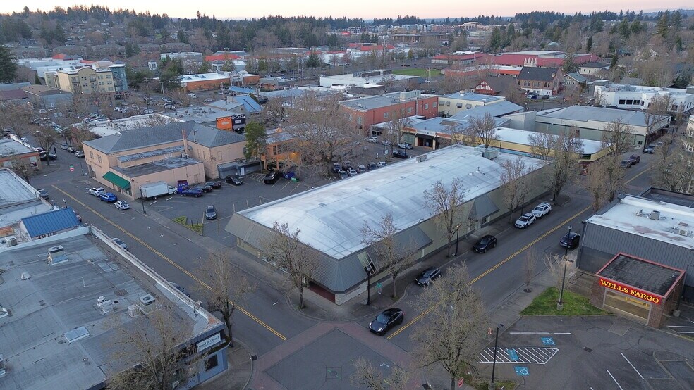 More Photos Of 211 NE Roberts Ave, Gresham Freestanding For Sale