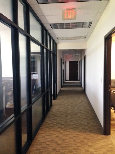 More Photos Of 399 W Campbell Rd, Richardson Medical For Lease