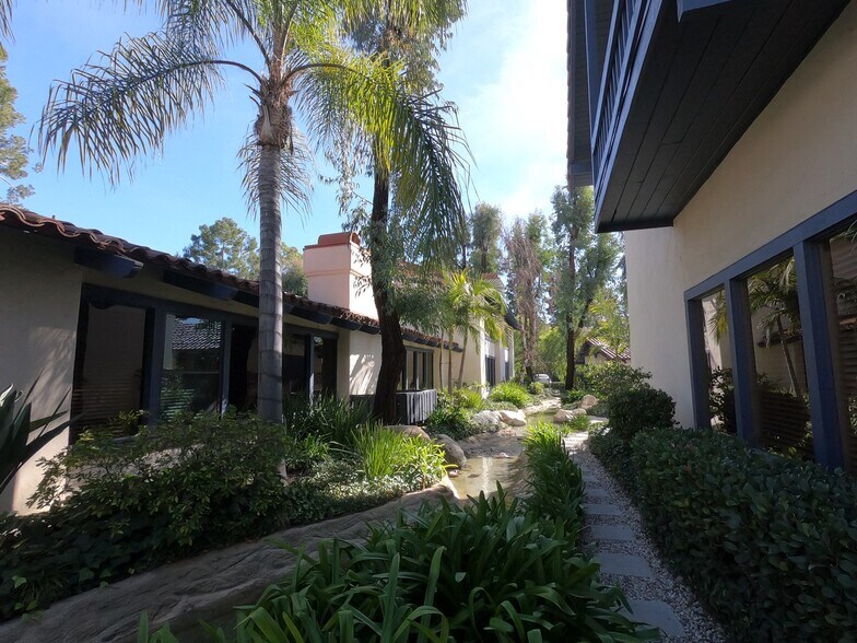 More Photos Of 2660 Townsgate Rd, Westlake Village Unknown For Lease
