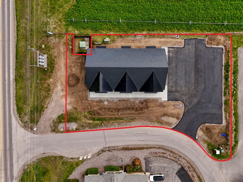 More Photos Of 101 Jewel Basin Ct, Bigfork Storefront Retail Office For Sale