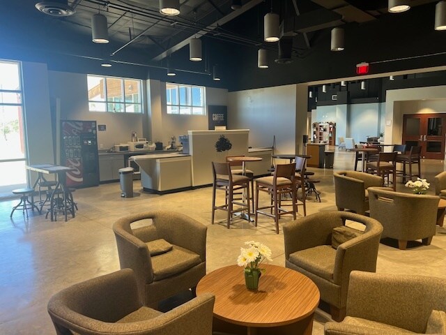 More Photos Of 21206 Telge Rd, Tomball Religious Facility For Lease