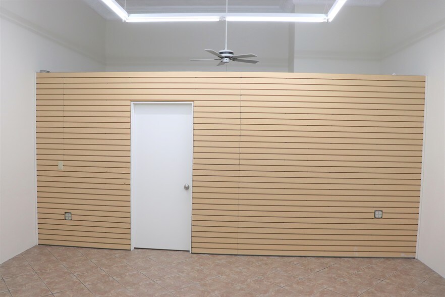 More Photos Of 108 S 10th St, Santa Paula Storefront Retail Residential For Lease