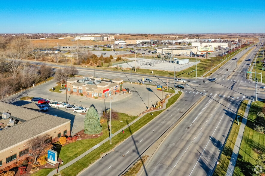 More Photos Of 5955-5999 N 27th St, Lincoln Fast Food For Lease