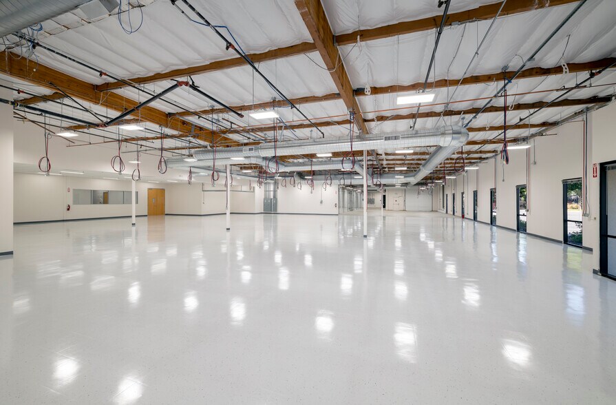 More Photos Of 1561 Buckeye Dr, Milpitas Light Manufacturing For Sale