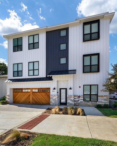 Primary Photo Of 800 S Welch St, Denton Apartments For Sale