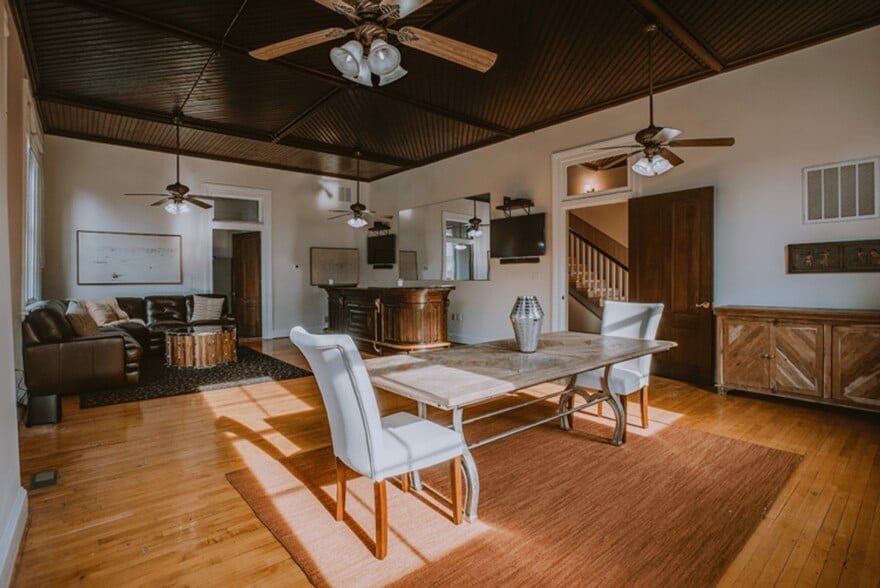 More Photos Of 441 Washington St, Portsmouth Office Residential For Sale